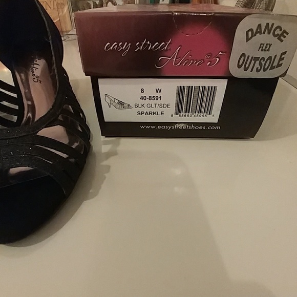 Easy Street Alive 5 size 8W Black Glitter Heels - Picture 7 of 7